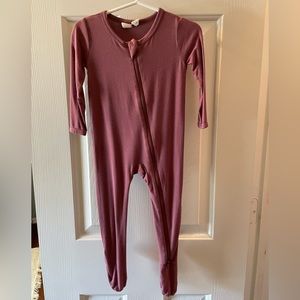 RETIRED Kyte Baby Mulberry Zip Footie 12-18m